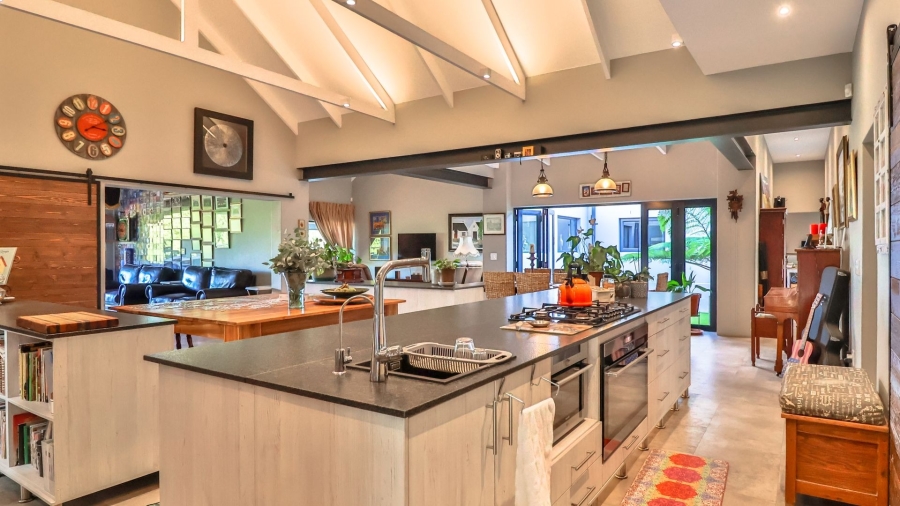 9 Bedroom Property for Sale in Onrus Western Cape